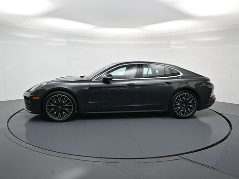 Certified 2025 Porsche Panamera 4 image 2