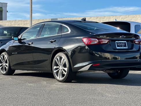 Used 2022 Chevrolet Malibu LT image 3