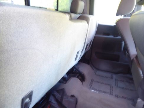 Used 2005 Nissan Titan SE RWD image 28