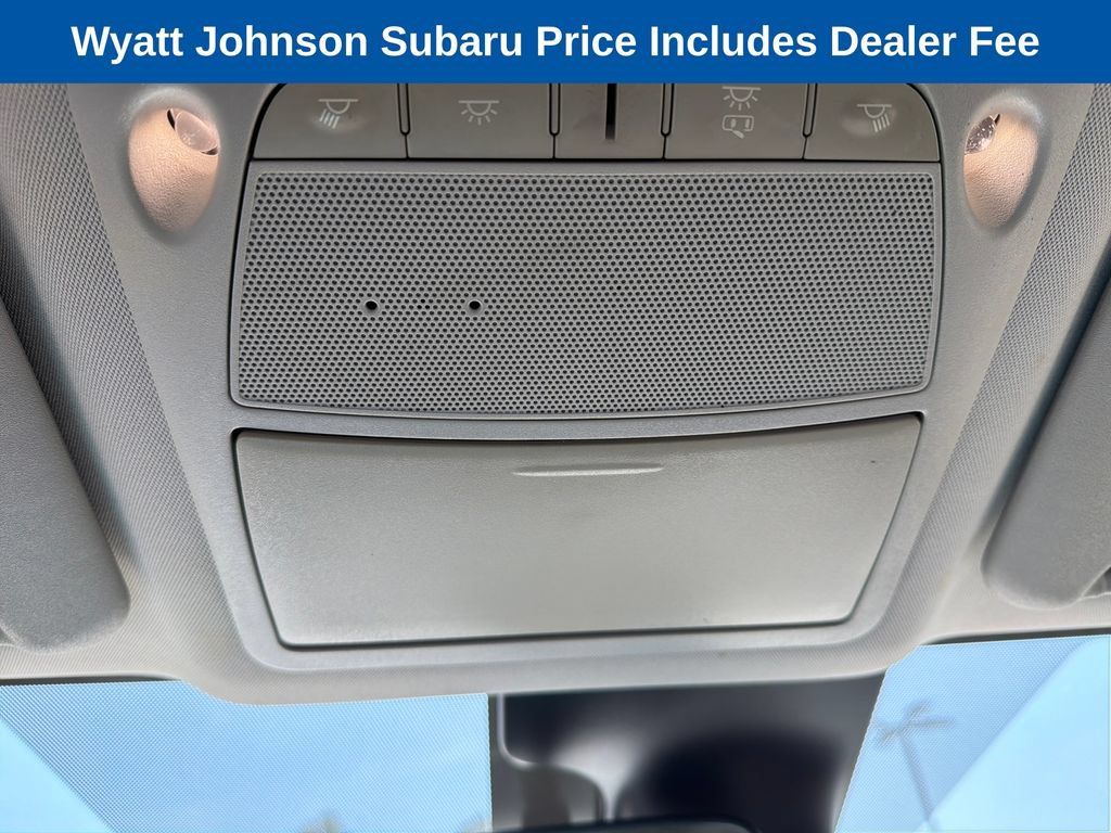 Used 2020 Nissan Rogue Sport SV FWD image 29