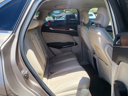 Used 2019 Lincoln MKC Select w/ MKC Climate Package FWD image 22