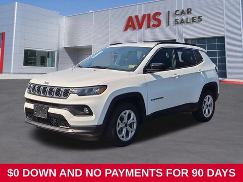 Used 2025 Jeep Compass Latitude AWD/4WD image 1