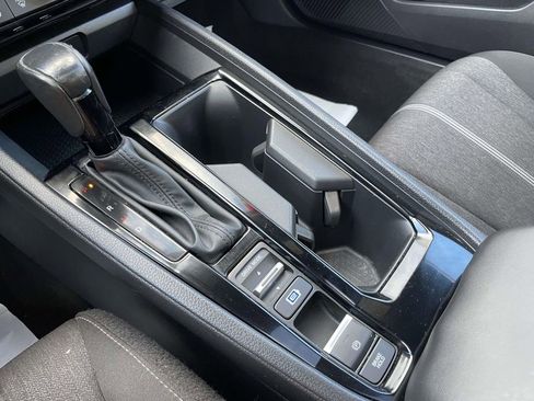 Used 2023 Honda Accord Sport image 31