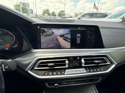 Used 2021 BMW X5 xDrive40i AWD/4WD image 25