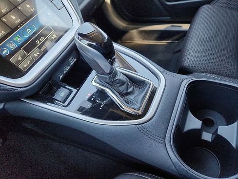 Certified 2025 Subaru Outback Premium image 25