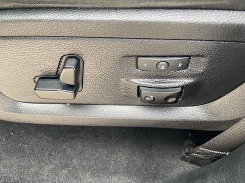 Used 2016 RAM 1500 Laramie w/ Convenience Group AWD/4WD image 15