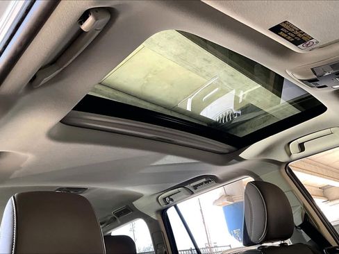 Used 2019 Lexus GX 460 Premium image 13