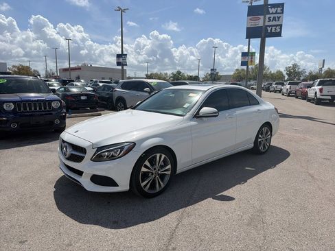 Used 2018 Mercedes-Benz C 300 Sedan image 5