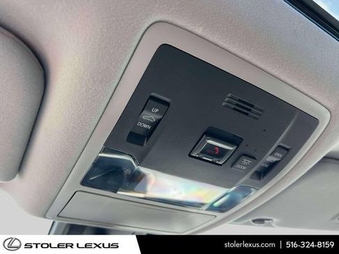 Used 2022 Lexus RX 450h AWD w/ Premium Package image 41