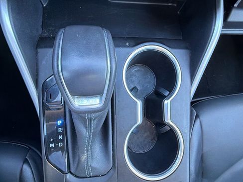 Used 2023 Toyota Highlander XLE image 25