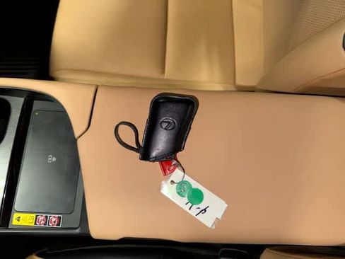 Used 2023 Lexus ES 350 w/ Premium Package FWD image 32