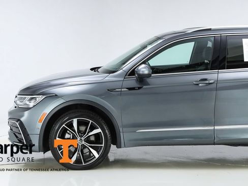 Used 2024 Volkswagen Tiguan SEL R-Line AWD/4WD image 3