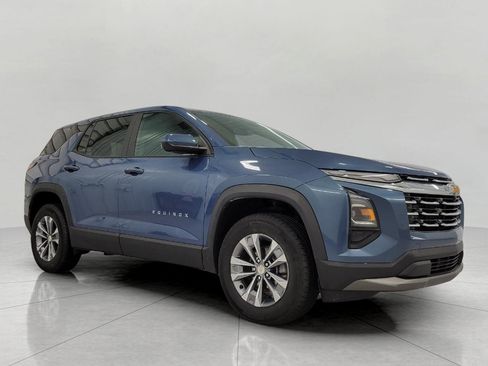 Used 2025 Chevrolet Equinox LT image 1