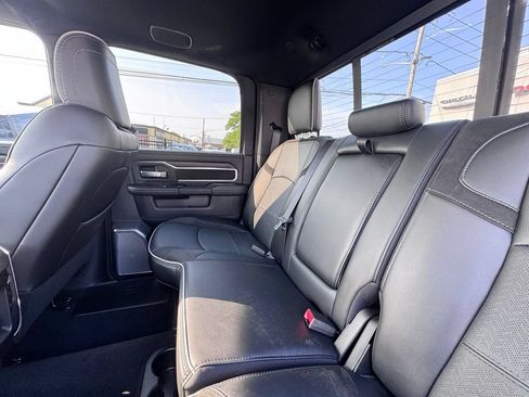 Used 2025 RAM 2500 Laramie AWD/4WD image 17