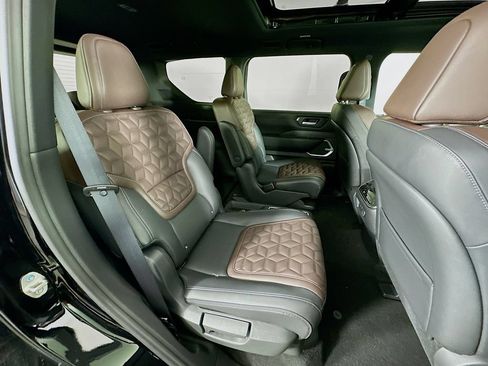 New 2026 Nissan Armada Platinum AWD/4WD image 37