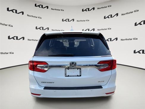 Used 2020 Honda Odyssey Elite image 3