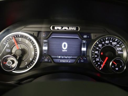 Used 2019 RAM 1500 Big Horn AWD/4WD image 37