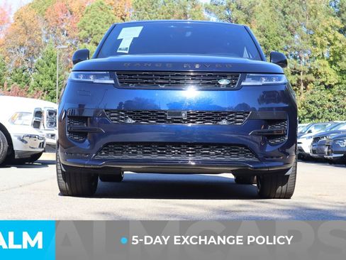 Used 2023 Land Rover Range Rover Sport SE Dynamic image 4