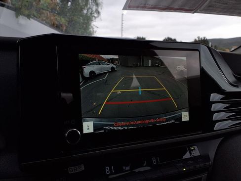 Certified 2025 Toyota Camry LE image 9