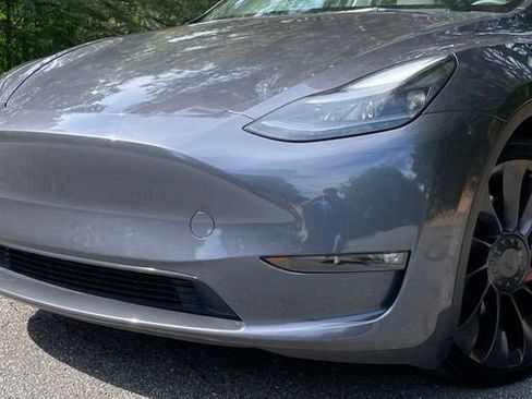 Used 2023 Tesla Model Y Performance AWD/4WD image 3