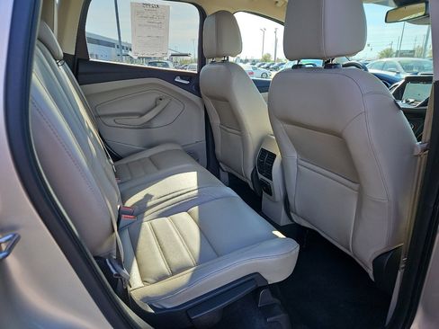Used 2017 Ford Escape Titanium w/ Canadian Touring Package FWD image 18
