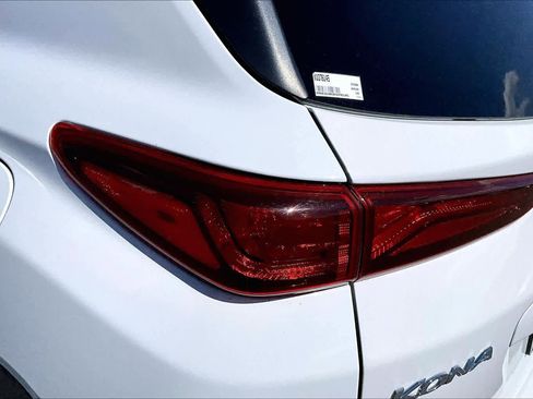 Used 2019 Hyundai Kona SEL AWD/4WD image 28