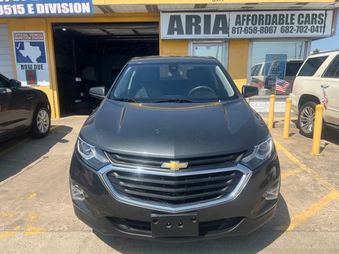 Used 2020 Chevrolet Equinox LT FWD image 2