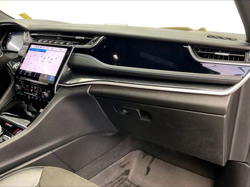 Used 2023 Jeep Grand Cherokee Trailhawk w/ Luxury Tech Group III image 15