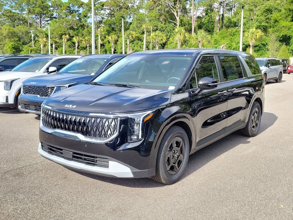 New 2026 Kia Carnival FWD image 3