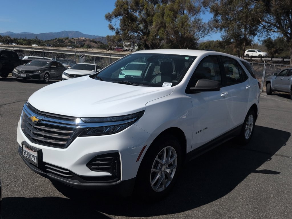 Used 2022 Chevrolet Equinox LS FWD image 1