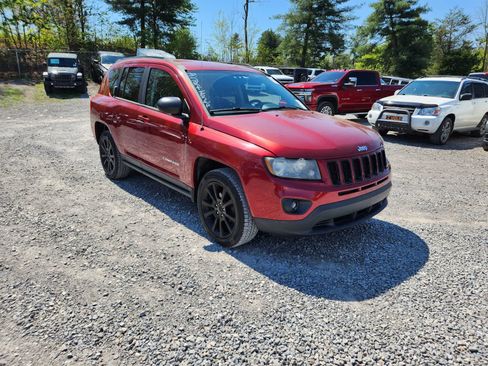 Used 2013 Jeep Compass Latitude image 7