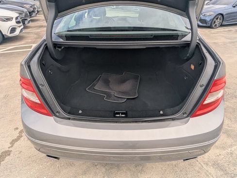 Used 2009 Mercedes-Benz C 300 Sedan image 22