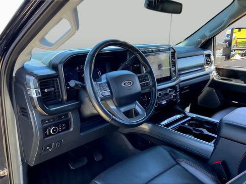 Used 2024 Ford F250 Lariat w/ Lariat Ultimate Package AWD/4WD image 18