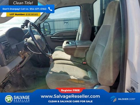 Used 2006 Ford F550 Chassis image 9