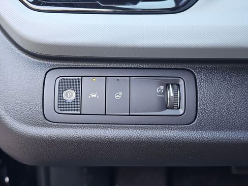 New 2027 Chevrolet Bolt LT w/ Comfort Package FWD image 23