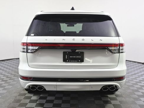 New 2026 Lincoln Aviator AWD image 5