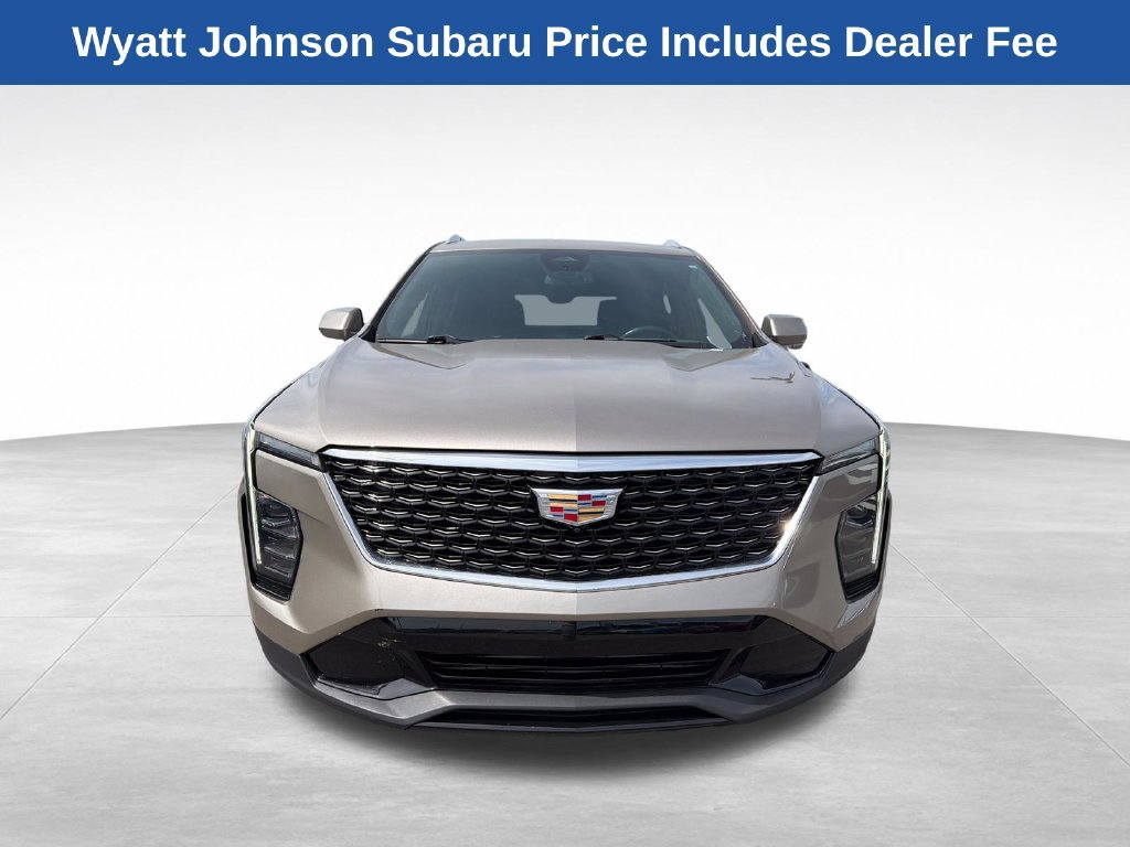 Used 2025 Cadillac XT4 Premium Luxury FWD image 15
