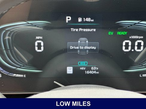 Used 2024 Kia Niro EX FWD image 34
