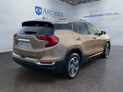 Used 2018 GMC Terrain SLT w/ Preferred Package image 5