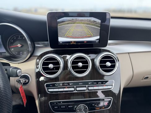 Used 2016 Mercedes-Benz C 300 4MATIC Sedan image 16
