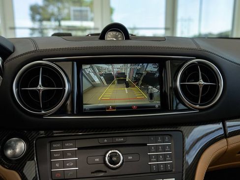 Used 2019 Mercedes-Benz SL 63 AMG image 7