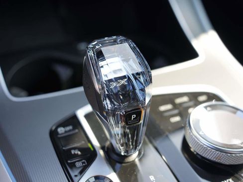 Certified 2022 BMW X5 xDrive45e w/ Executive Package image 24