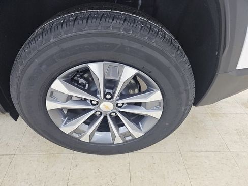 New 2026 Chevrolet Equinox LT image 16