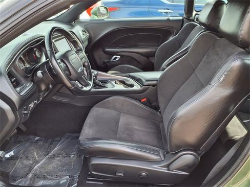 Used 2022 Dodge Challenger R/T w/ Plus Package image 12