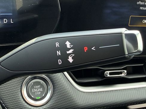 New 2026 Chevrolet Equinox LT image 18