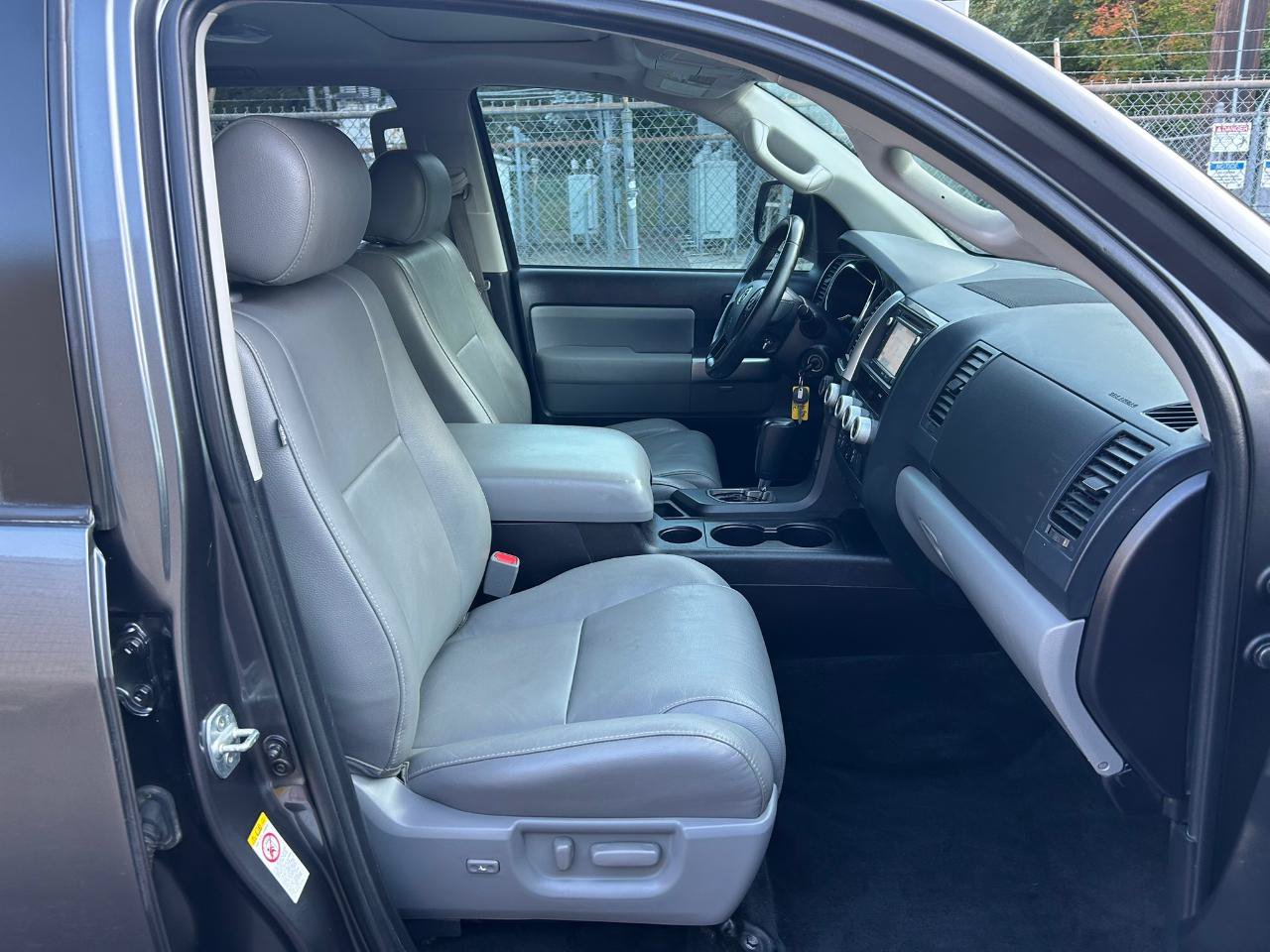 Used 2018 Toyota Sequoia SR5 w/ Premium Package AWD/4WD image 18