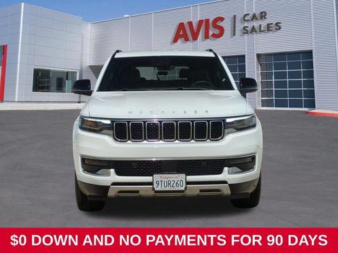Used 2025 Jeep Wagoneer L Series II AWD/4WD image 2