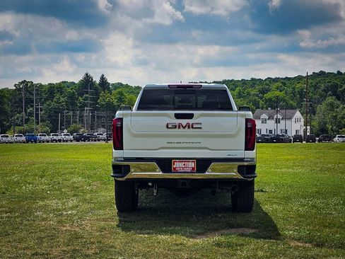 New 2026 GMC Sierra 2500 SLT w/ SLT Premium Package AWD/4WD image 5