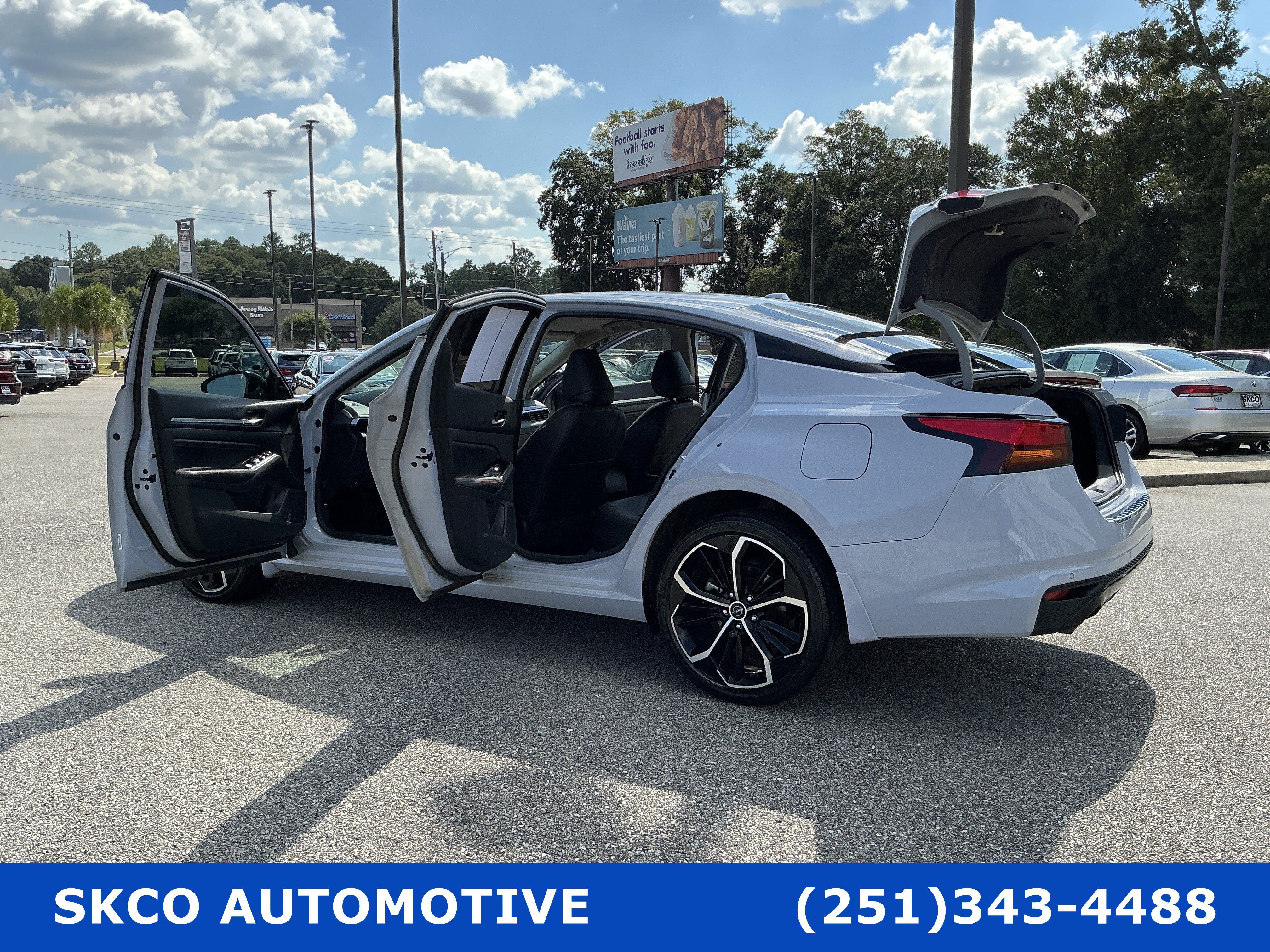 Used 2023 Nissan Altima 2.5 SR AWD/4WD image 32