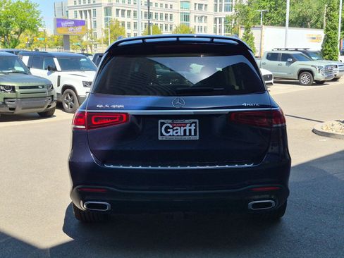 Certified 2022 Mercedes-Benz GLS 450 4MATIC image 4